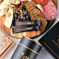Manuka Honey MGO600+ Gift Package 720g - featuring gourmet snacks and Aussie Obree Manuka honey.