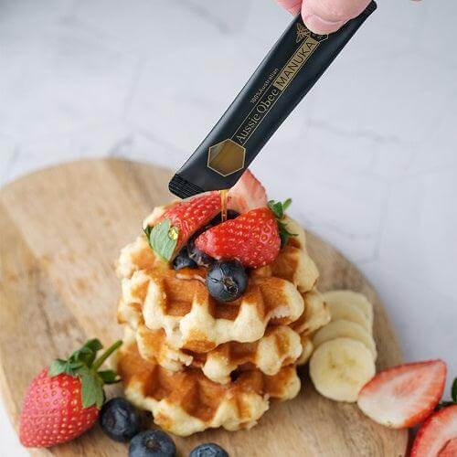 Manuka Honey MGO 300+ with strawberry and waffles - Aussie Qbee 