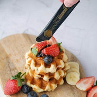 Manuka Honey MGO 300+ with strawberry and waffles - Aussie Qbee 